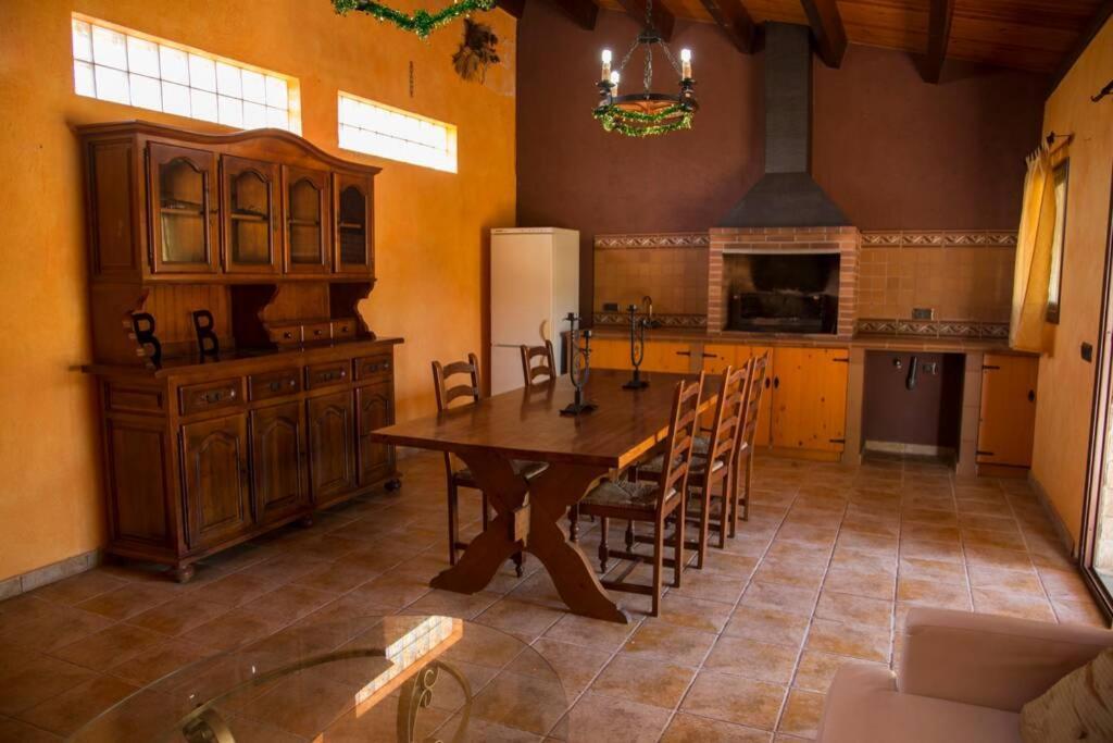 Casa Bella Con Piscina Villa Caldes De Montbui Dış mekan fotoğraf
